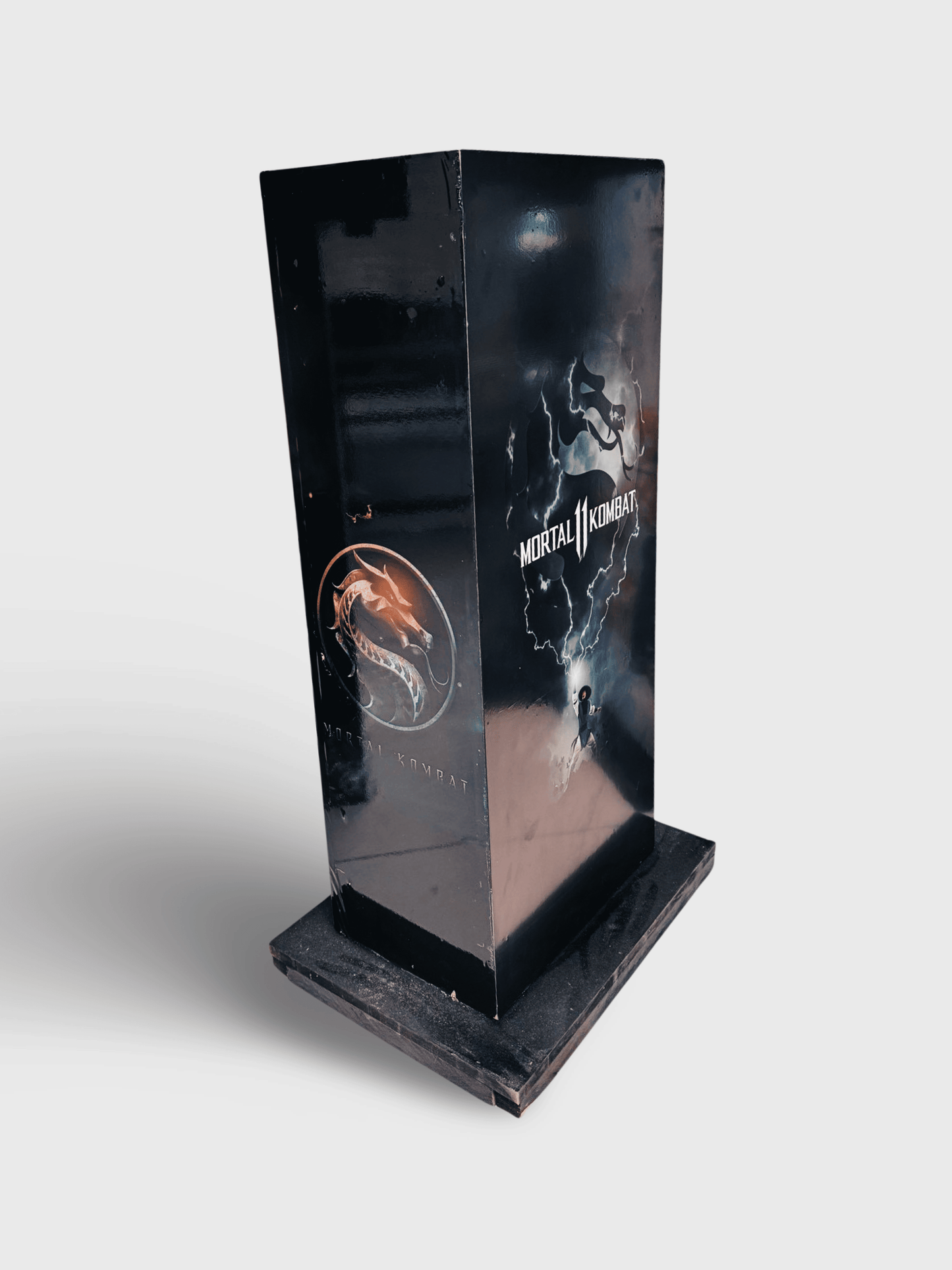 Pedestal Mortal Kombat