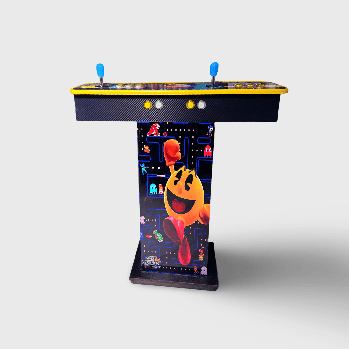 Tablero Arcade con Pedestal de Pac Man